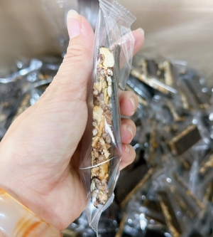 Thanh rong biển kẹp hạt (bịch 250gr)