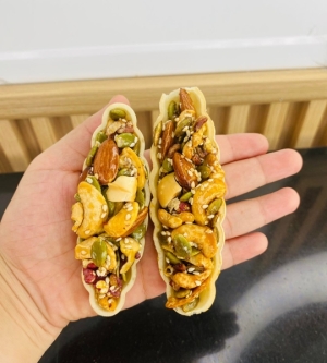 Bánh thuyền siêu hạt (bịch 250gr, gồm 10-12 thanh)