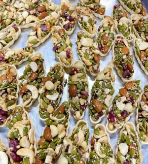 Bánh thuyền siêu hạt (bịch 250gr, gồm 10-12 thanh)