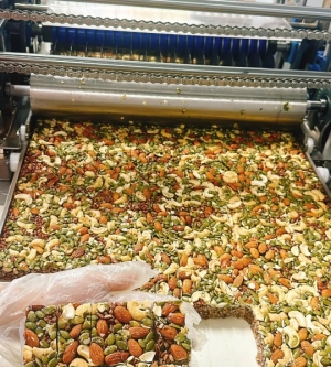 Thanh gạo lứt phủ hạt bịch 500g Thanh gạo lứt phủ hạt bịch 500g